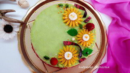 Фисташковый чизкейк с малиной