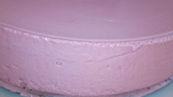 холодный розовый чизкейк