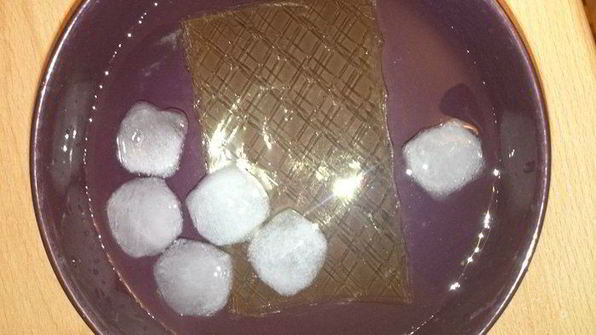 холодный розовый чизкейк