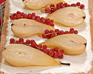 Миндальный чизкейк с грушами