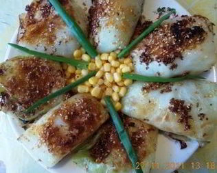 Капустные конвертики с кукурузой