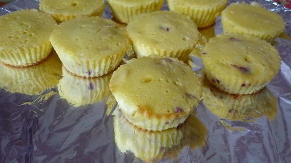 капкейки с вишней и сливочным кремом