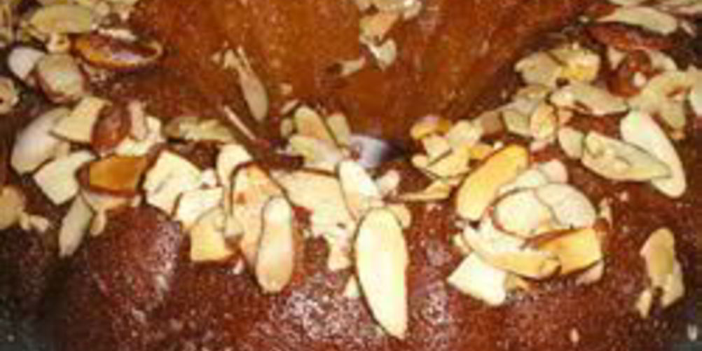 Рецепт кекса с ананасами, бананами и орехами