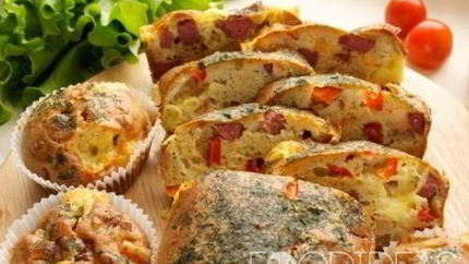 Кекс с колбасой