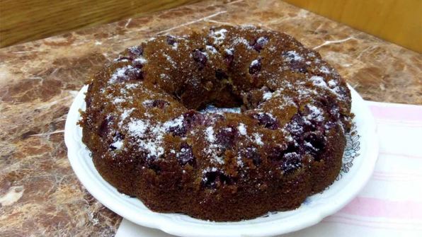 кекс с замороженной вишней на простокваше