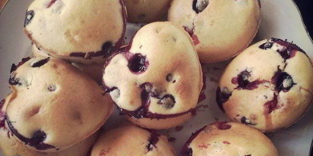 Рецепт кексов с черникой и клюквой