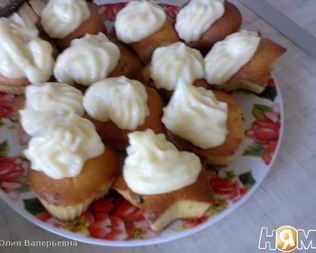 Кексы с изюмом и с заварным кремом