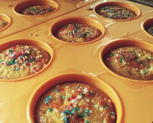 Кексы творожные с изюмом