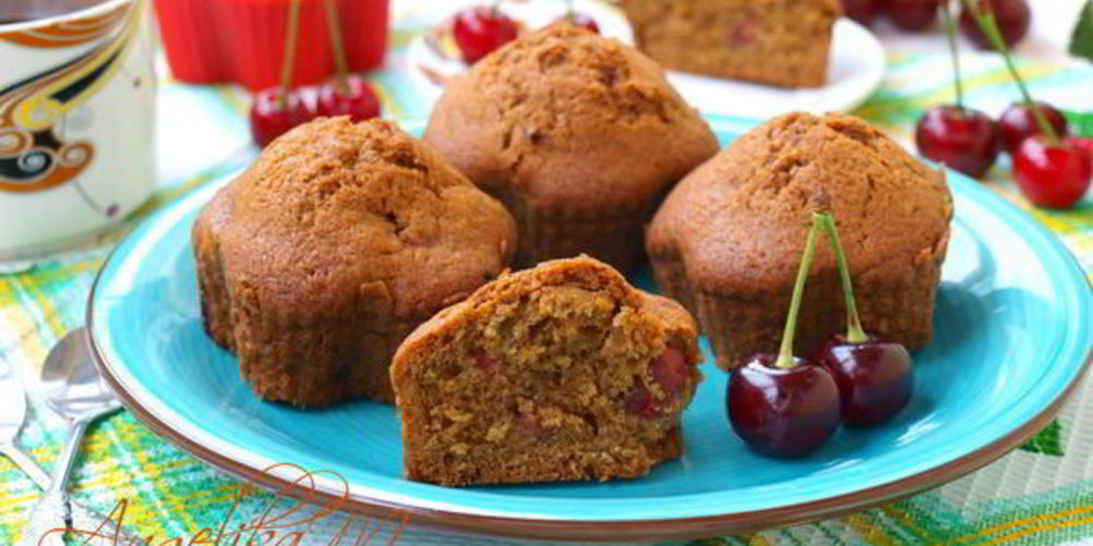 Рецепт кофейных кексов с вишней