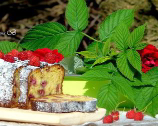 Лимонный кекс с малиной и кабачком