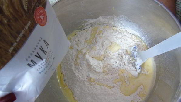 лимонный кекс с малиной и кабачком