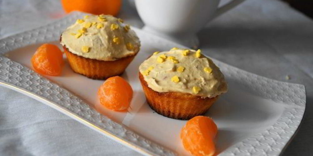 Рецепт рождественских кексиков с мандаринами и карамельным кремом