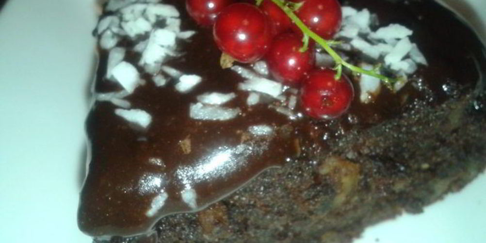 Рецепт шоколадного кекса с маком и орехами