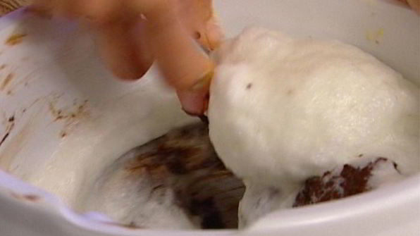 шоколадные кексы с вишней