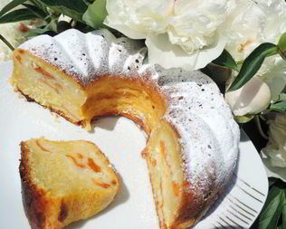 Творожно-кокосовый кекс с абрикосами