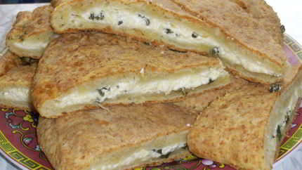 Хачапури с творогом и сыром в духовке