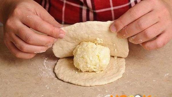 хачапури с творогом и сыром