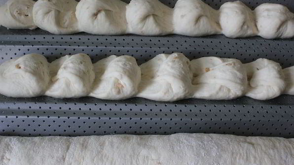 багеты фермерские со шкварками