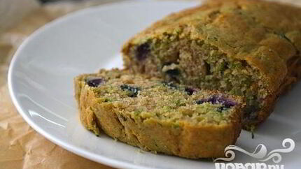 Черничный хлеб с цуккини
