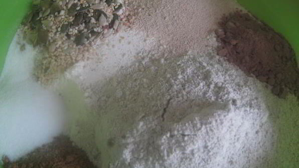 домашний хлеб с отрубями и семенами подсолнечника