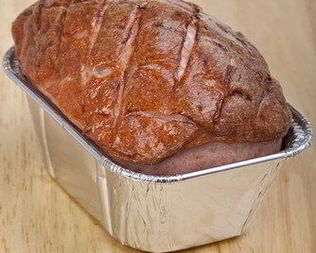 Французский мясной хлеб с черносливом и фисташками