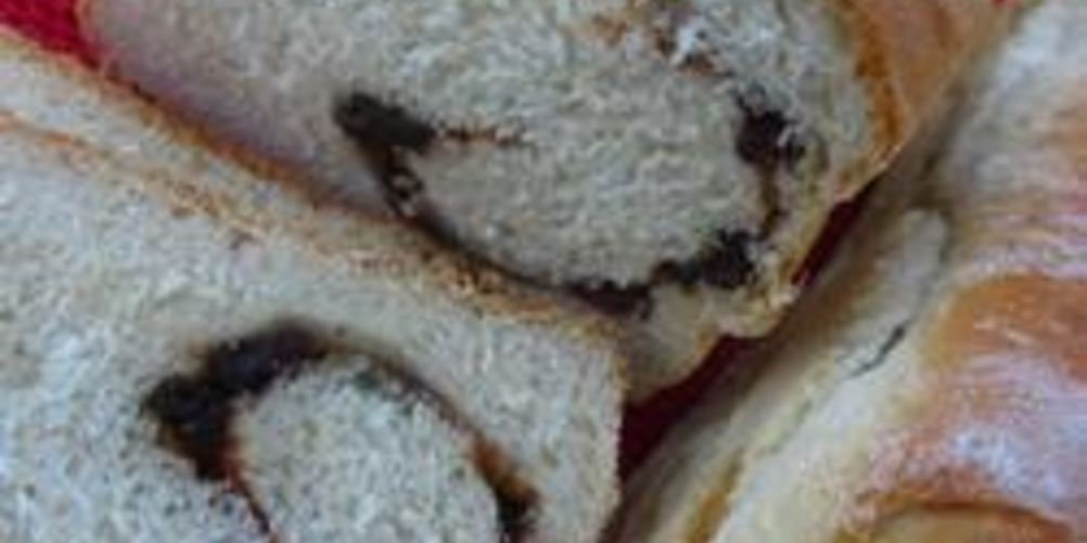 Рецепт хлеба с изюмом и корицей