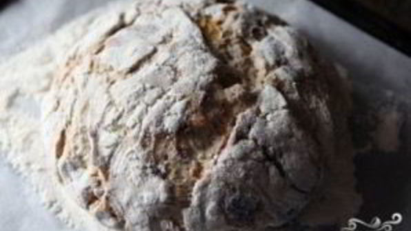 хлеб с сухофруктами и орехами