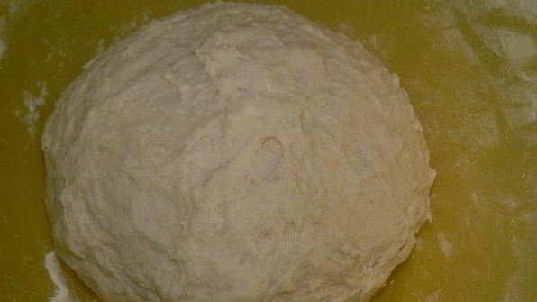 хлеб со штрейзелем и смородиной