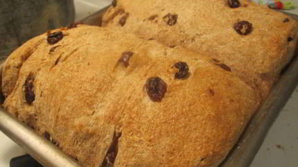 Коричный хлеб с изюмом