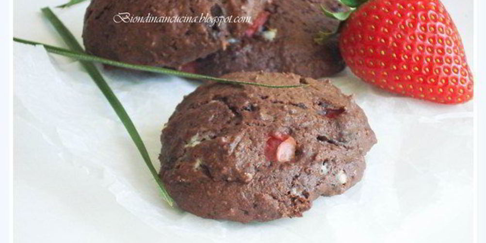 Рецепт меги шоколадные сконы с клубникой