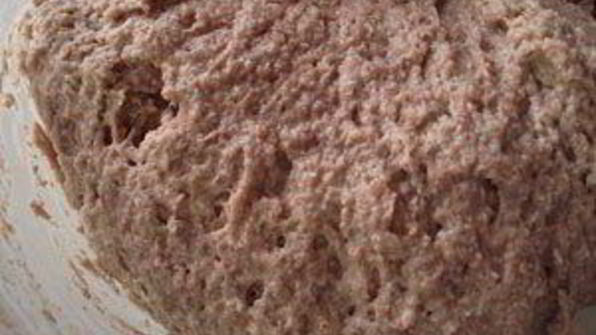 ржаной хлеб на изюмной закваске