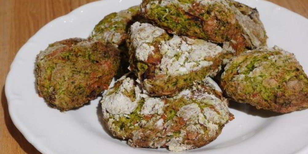 Рецепт сконов со шпинатом, помидорами и сыром