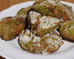 Сконы со шпинатом, помидорами и сыром