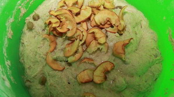 яблочный хлеб