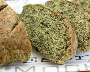 Зеленый хлеб со шпинатом