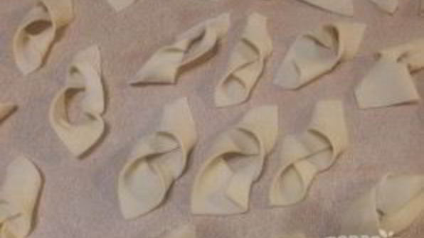 хрустящий хворост на воде