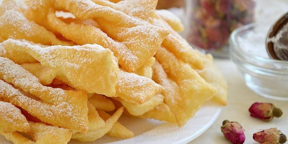 Рецепт хвороста на кефире с водкой