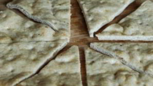 хрустящий лаваш с фасолевой намазкой