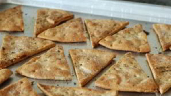 хрустящий лаваш с фасолевой намазкой