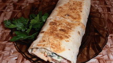 Лаваш с копченой курицей