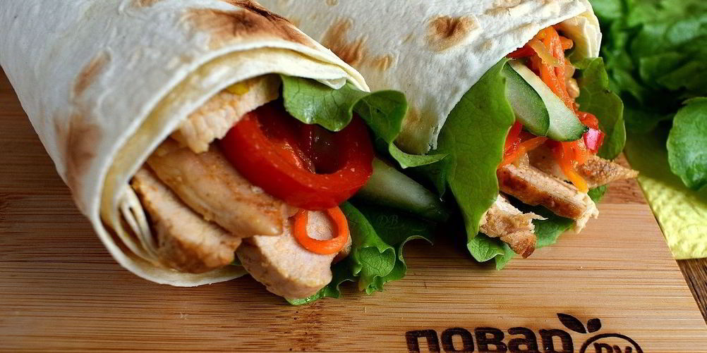 Рецепт ролла из лаваша с курицей и овощами