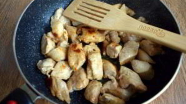 ролл из лаваша с курицей и овощами