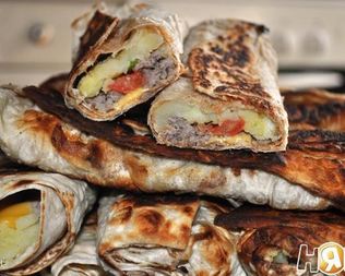 Жареный лаваш с картофелем и фаршем