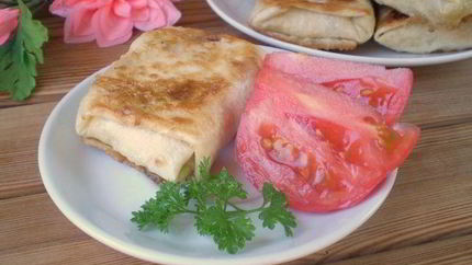 Жареный лаваш с начинкой