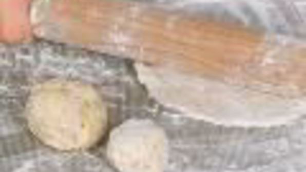 амич с зелеными лепешками