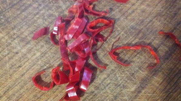 фасоль с овощами и мясом на пшеничной лепешке