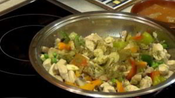 куриное филе с лепешками