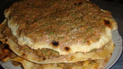 Лагмаджо — лепешки с мясом