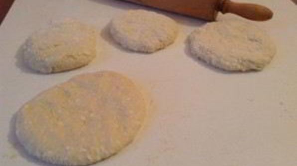 лепешки из творожного теста