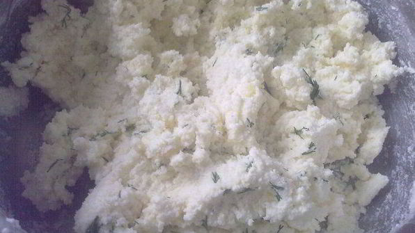 лепешки с творогом, адыгейским сыром и картофелем